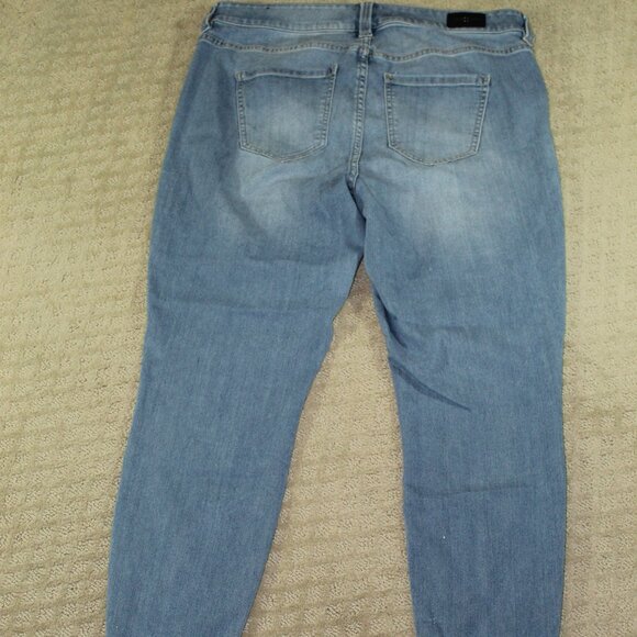 Liverpool Women's 14W Light Blue Ankle Jeans - Picture 2 of 5